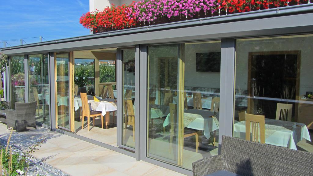 Pension Tannenhof Latsch Exterior foto